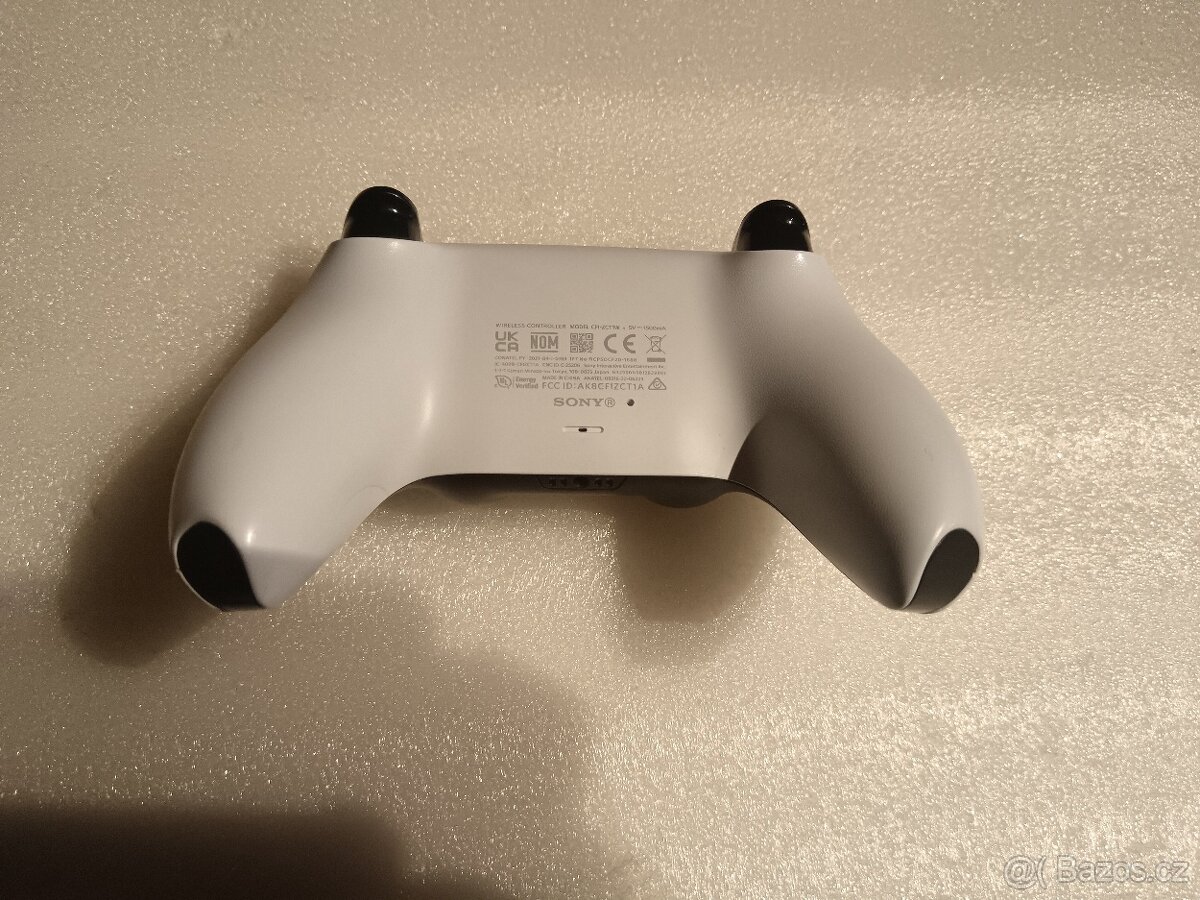 PlayStation 5 DualSense Wireless Controller-White - 2