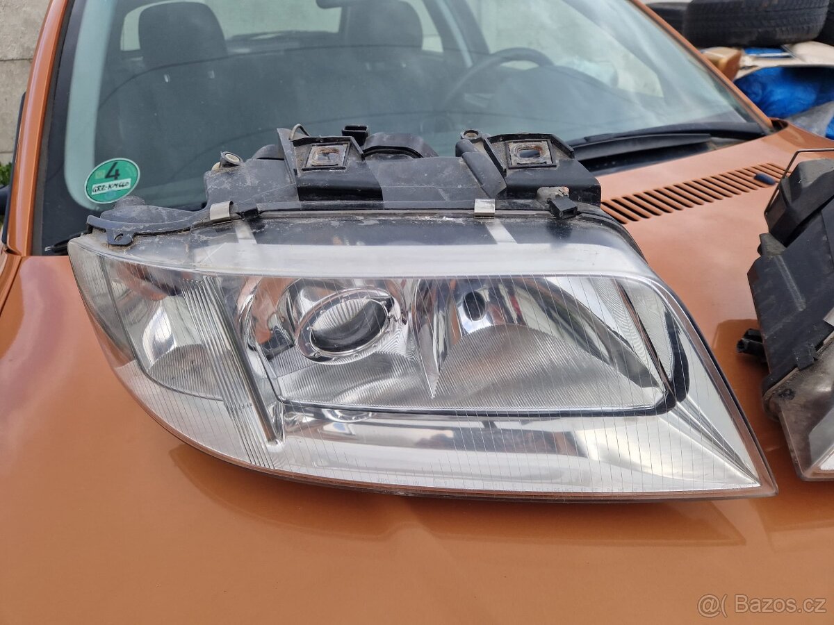 Audi A6 C5 - přední světla - xenony - 2