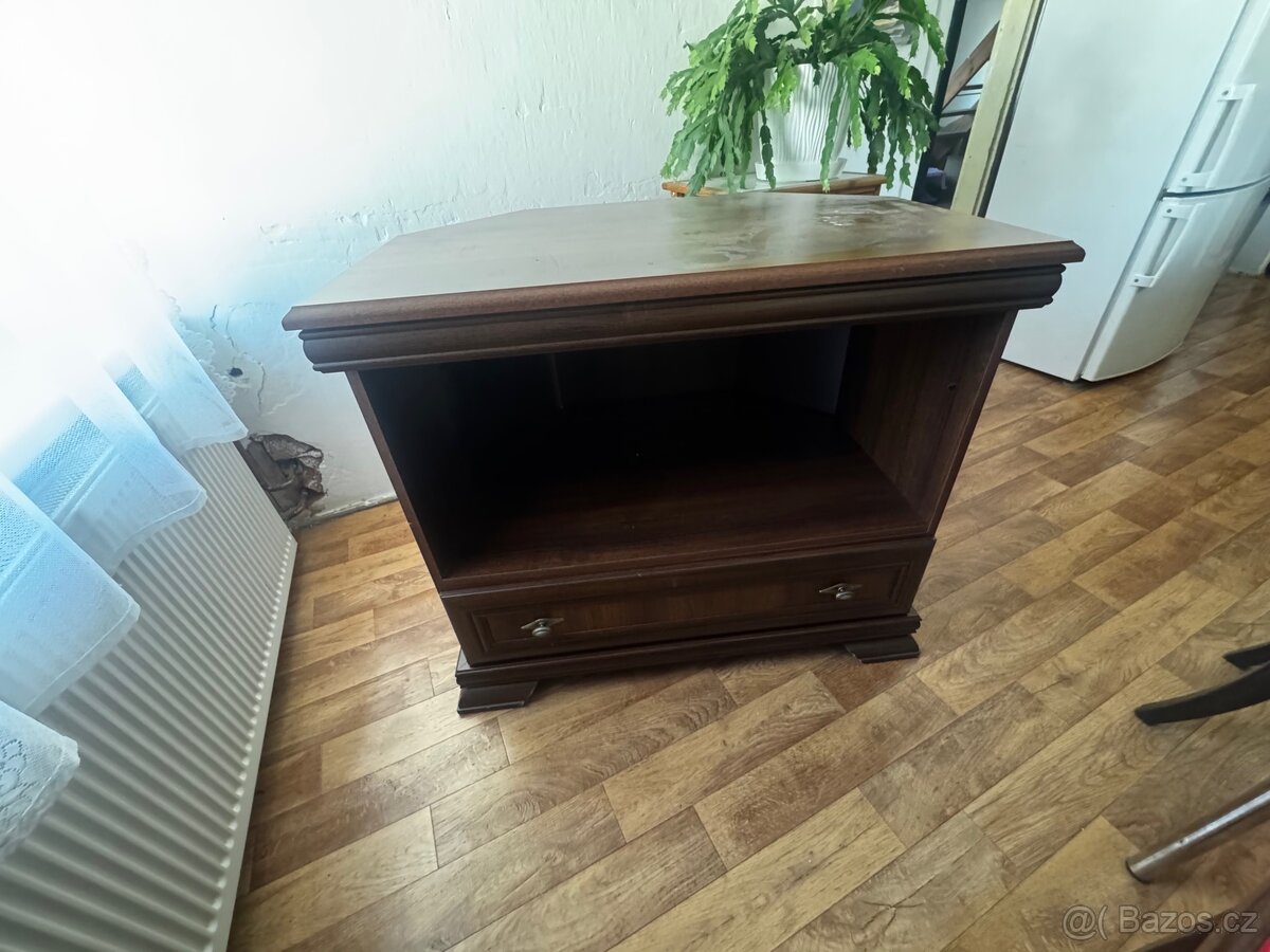 Zdarma za odvoz nábytek - 2