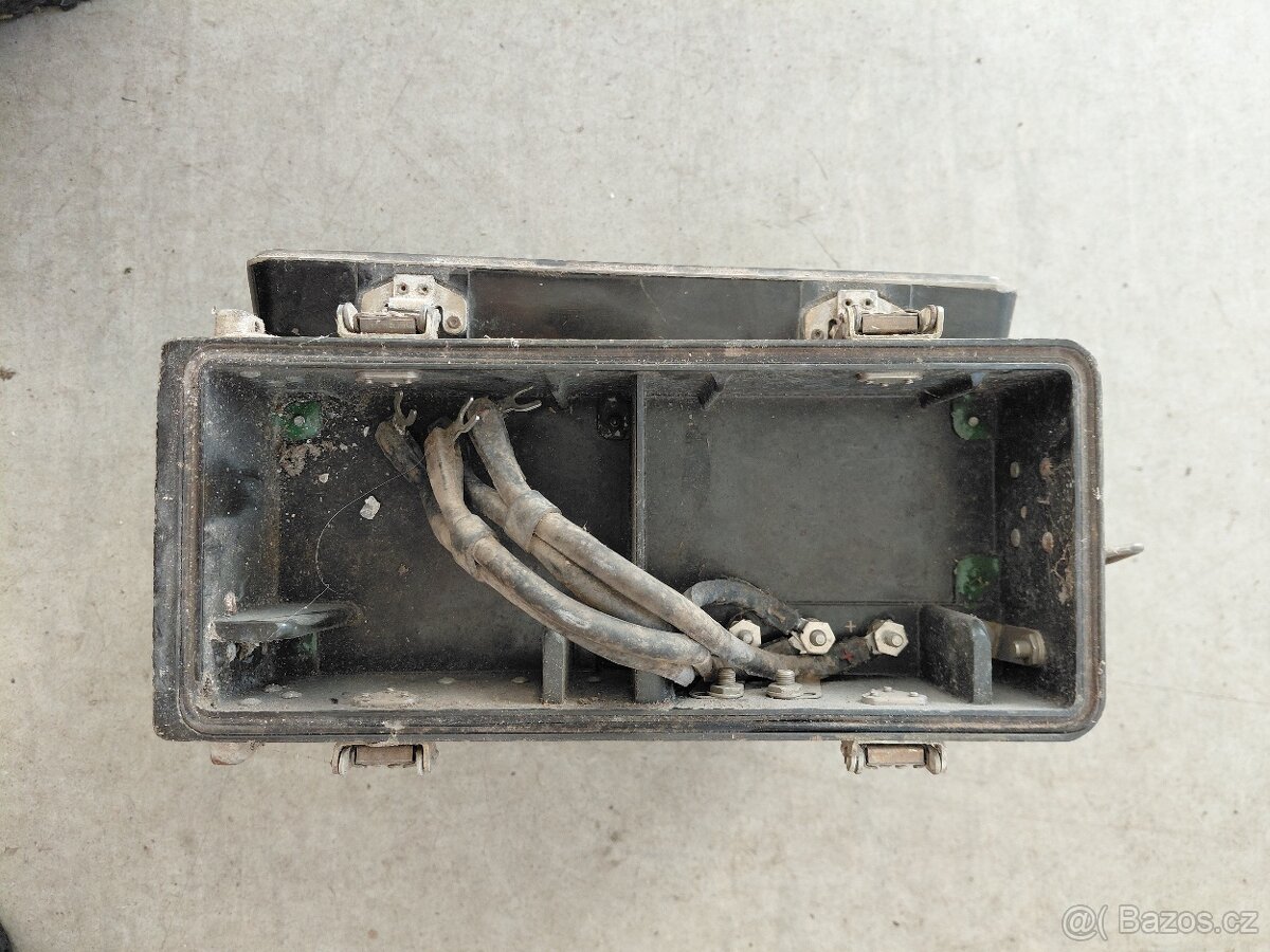 Prodám radiostanici R 105 - 2