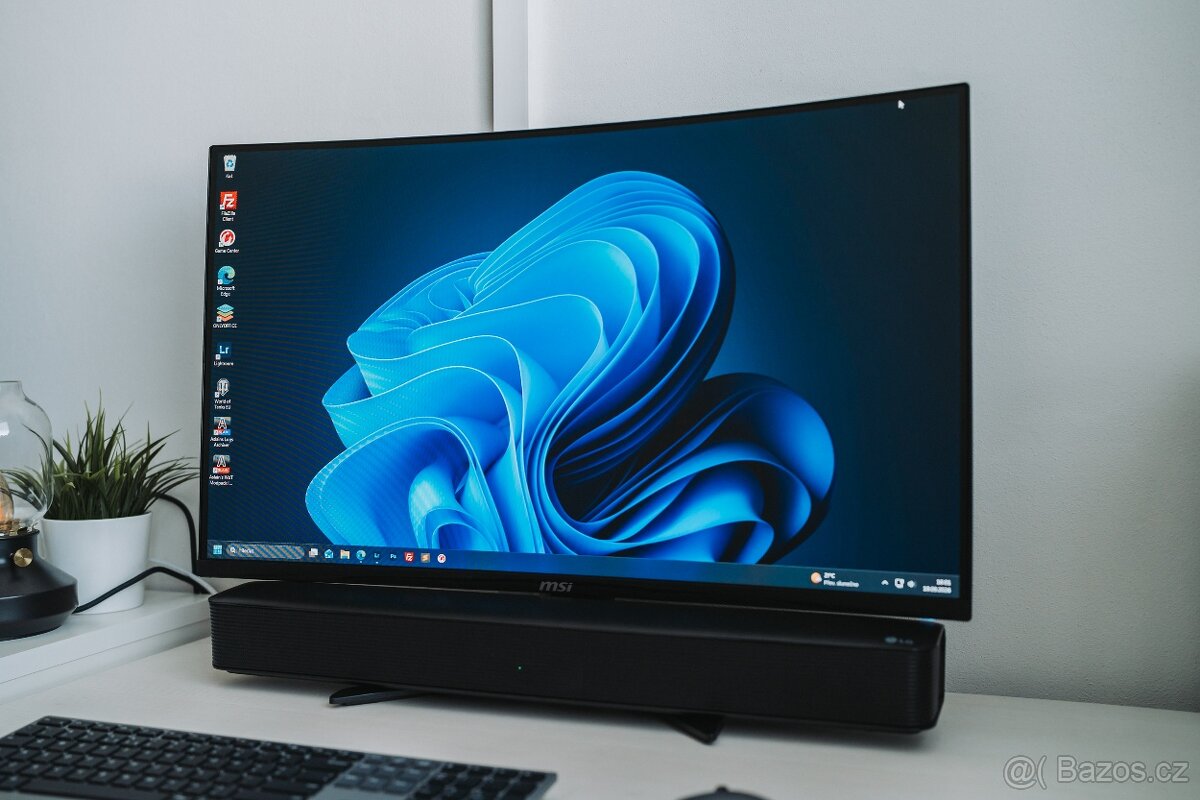 31.5" MSI MAG 32C6X + LG soundbar - FullHD/250 Hz/FreeSync - 2