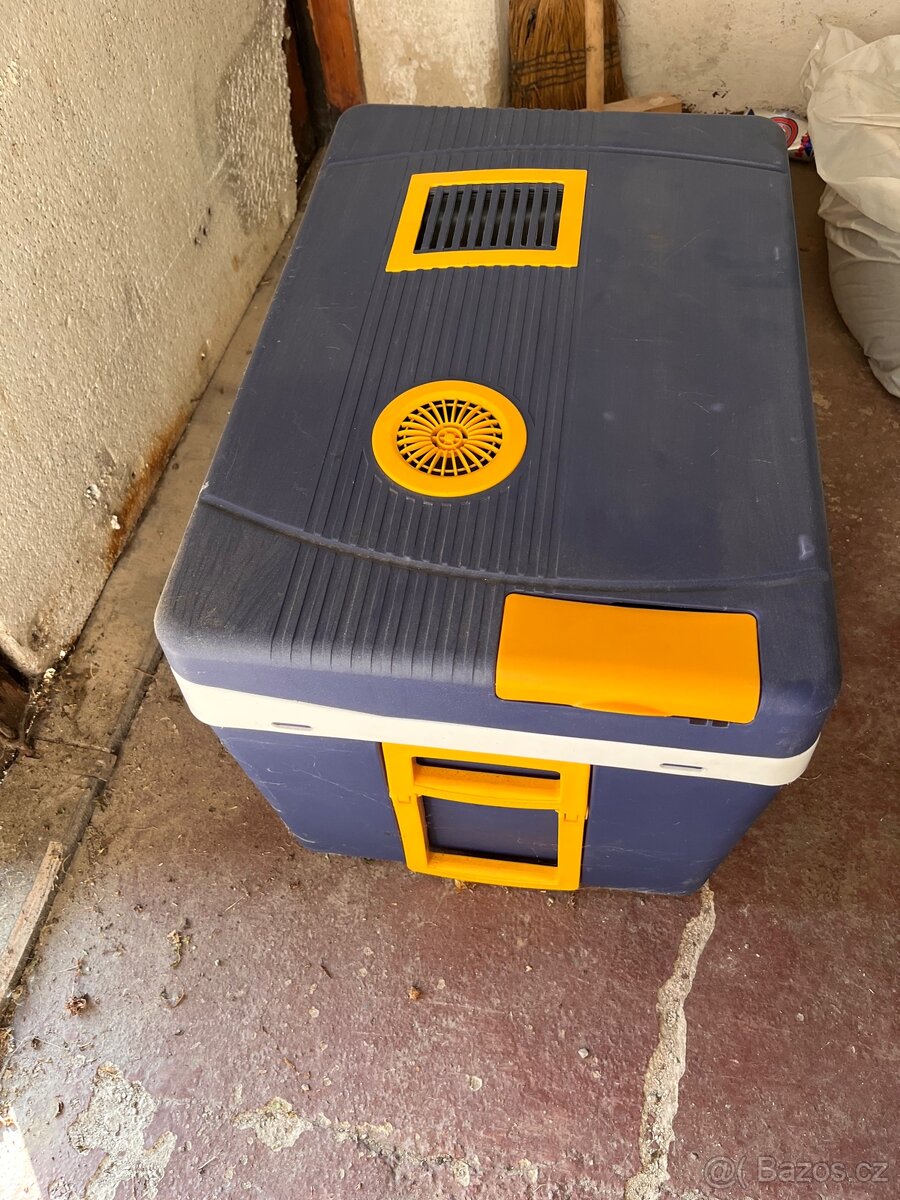 Chladicí box, lednice 12/220V - 2