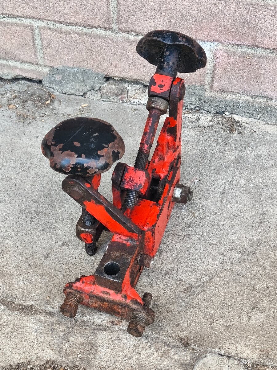 Prodám nastavovací těleso na Tera Vari - 2