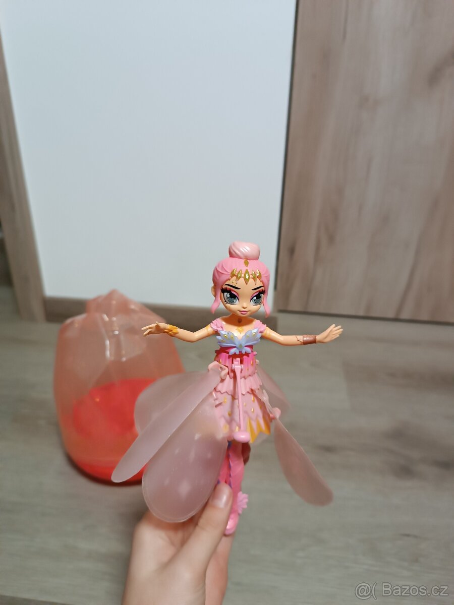 Létající víla od Hatchimals Pixies Crystal Flyers - 2
