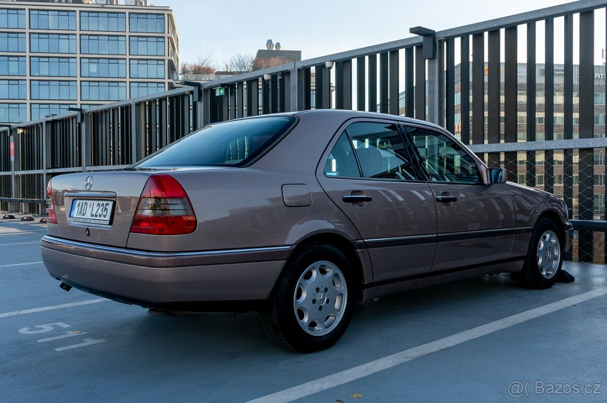 Mercedes-Benz W202 C200 Elegance (AUTOMAT) - 2