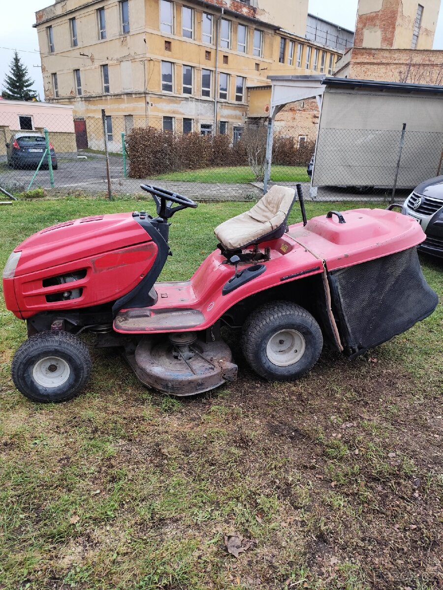 Sekací traktůrek MTD - 2