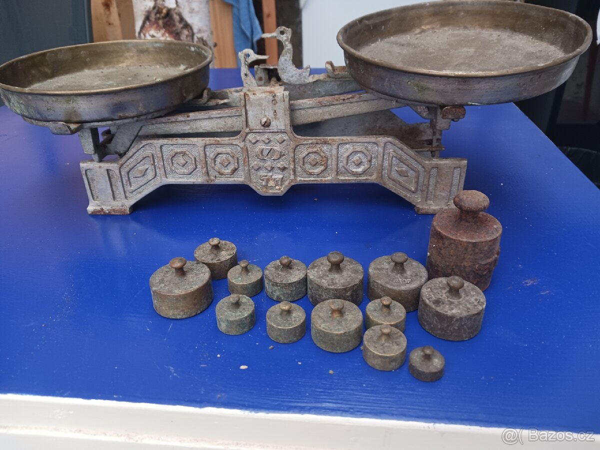 Stará kuchyňská váha - 2