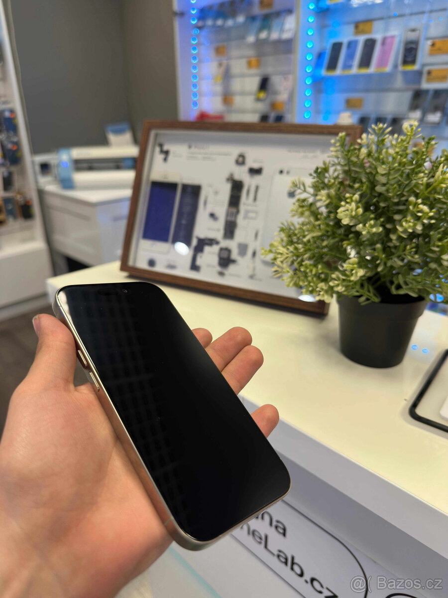 iPhone 16 Pro 128GB White Titanium - 2