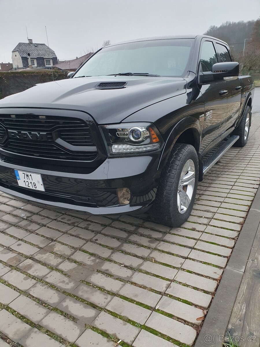Prodám Dodge ram 5.7 LPG ČR - 2