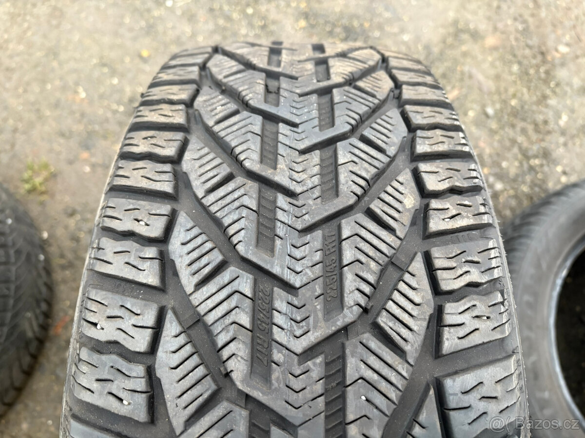 2ks zimní pneu Riken 225/45/17 - 2