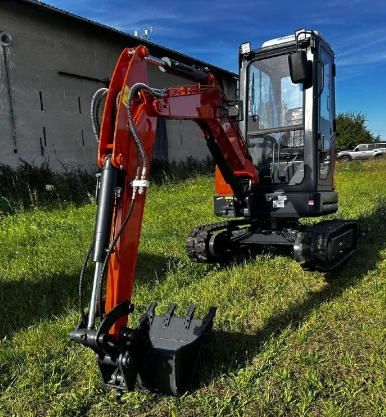 Bagr 3t tříválcový motor roztahovací pásy mimoosé kopání - 2