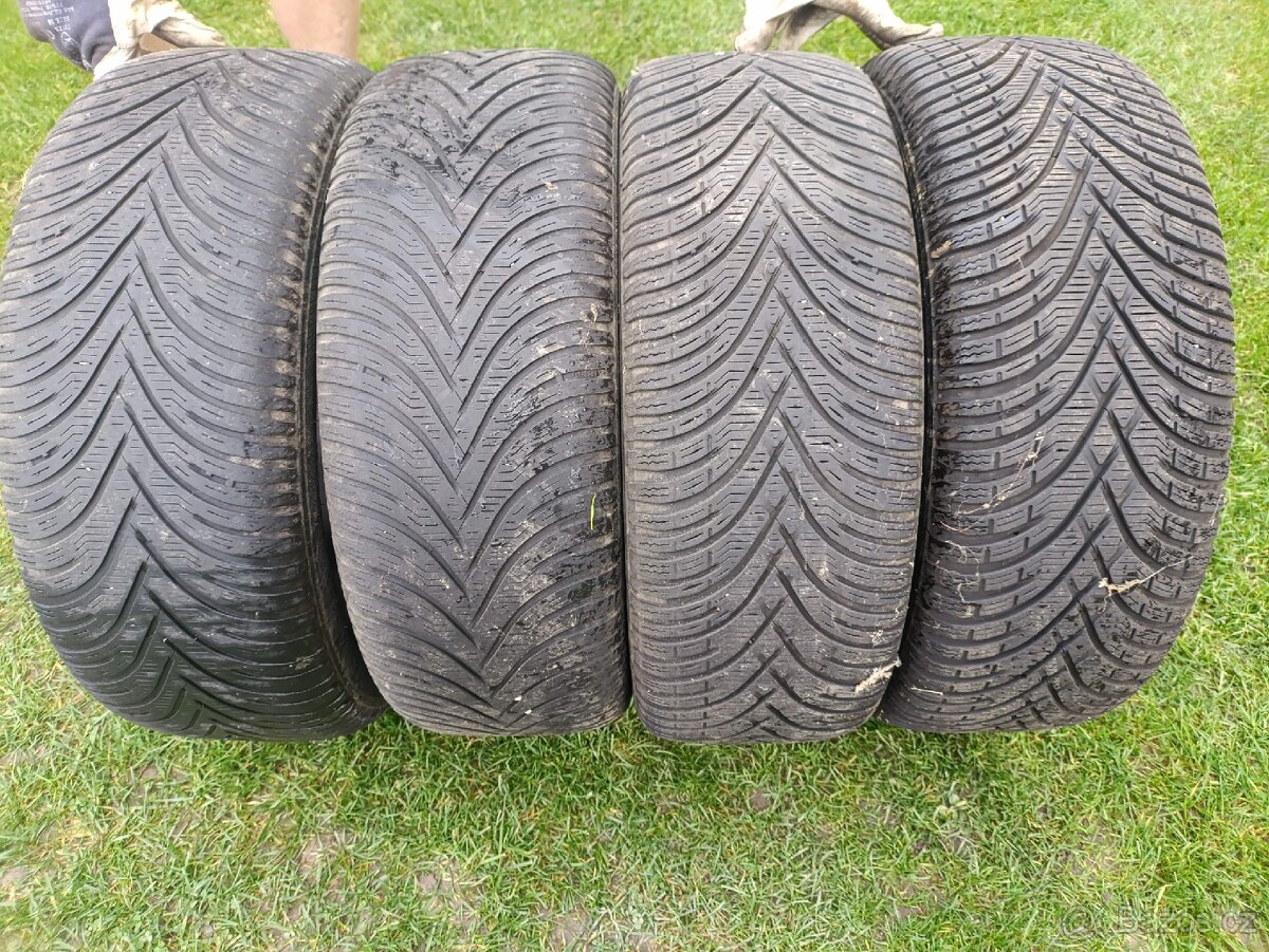 Zimní pneumatiky 225/45 r17 + plecháče 5x112 r17 - 2