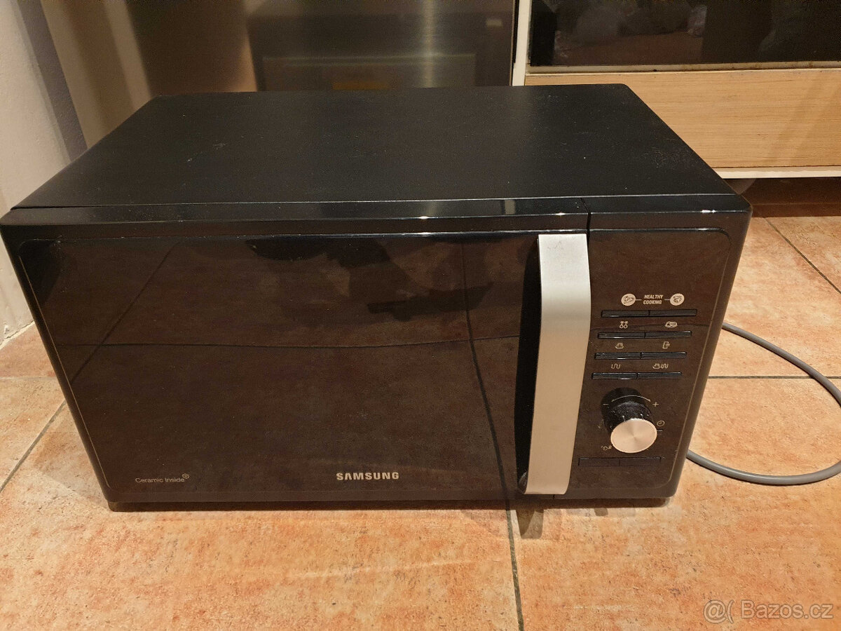 Mikrovlnná trouba Samsung s grilem (potřebuje opravu) - 2
