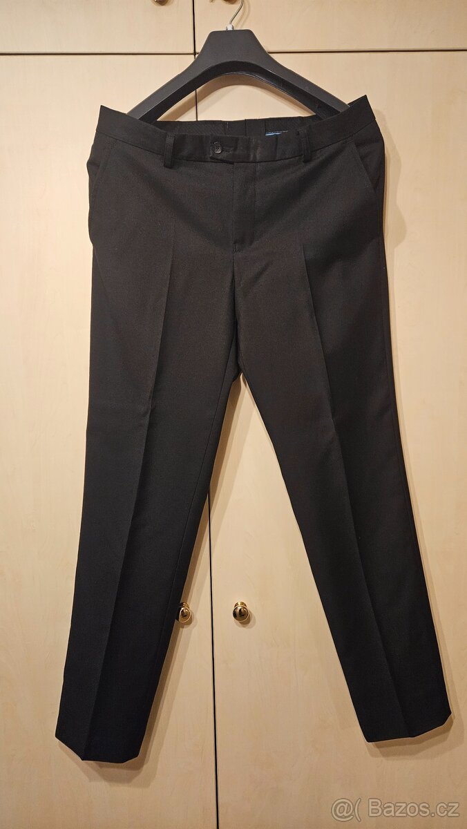 Chlapecký oblek - 2