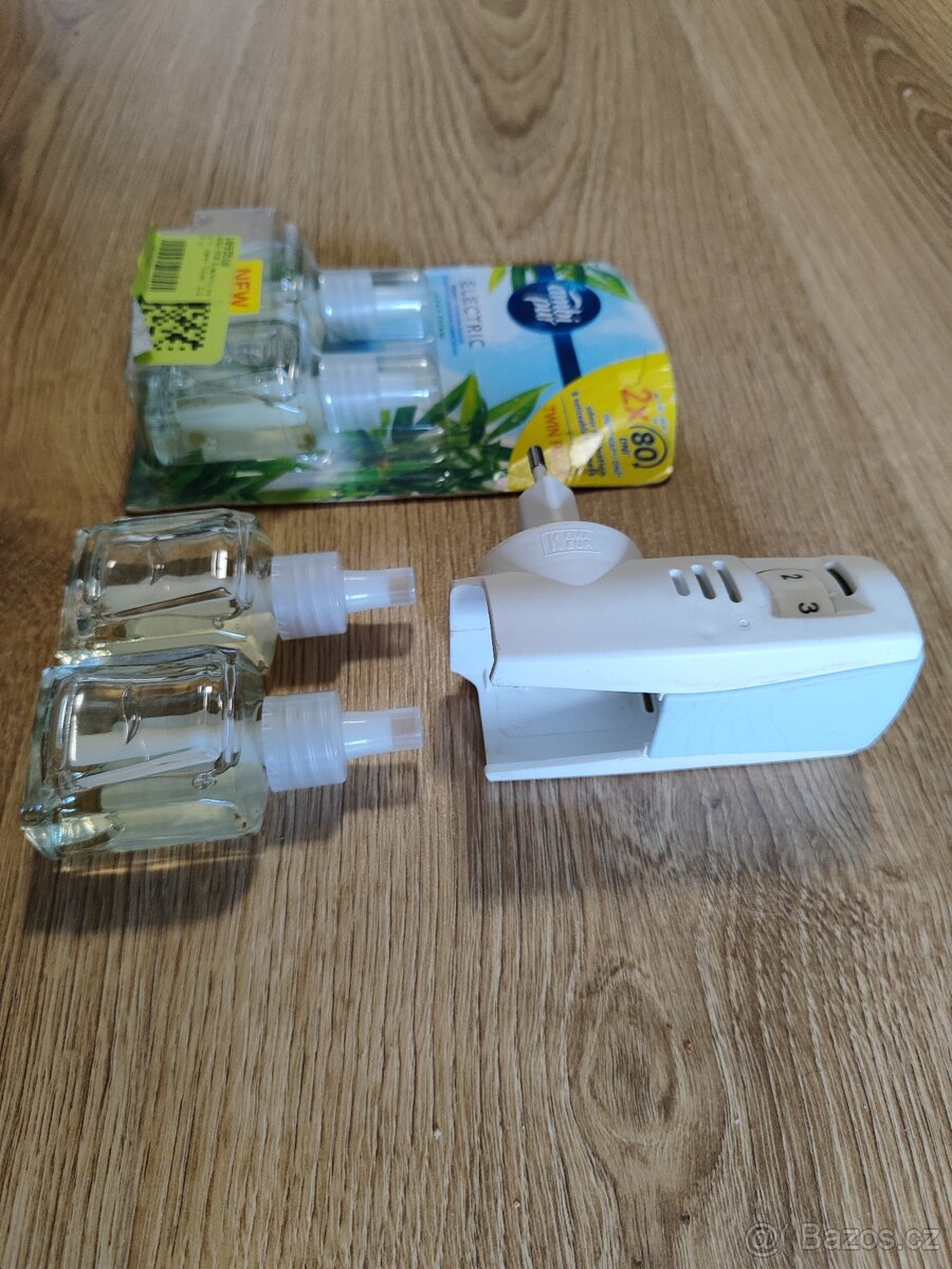Osvěžovač vzduchu do zásuvky Ambi Pur + 4x nové vůně - 2