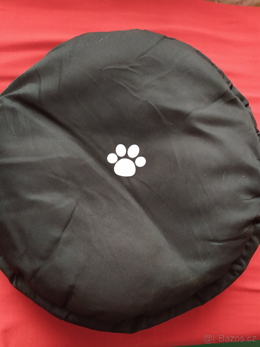 HEBOUČKÝ PELÍŠEK PRO PEJSKY ŠÍŘE UVNITŘ 50.CM - 2