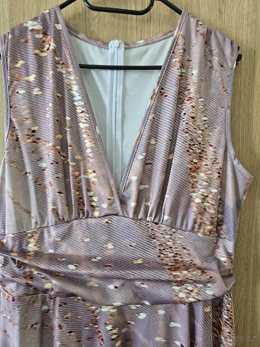 Dámské dlouhé šaty vel. L - 2