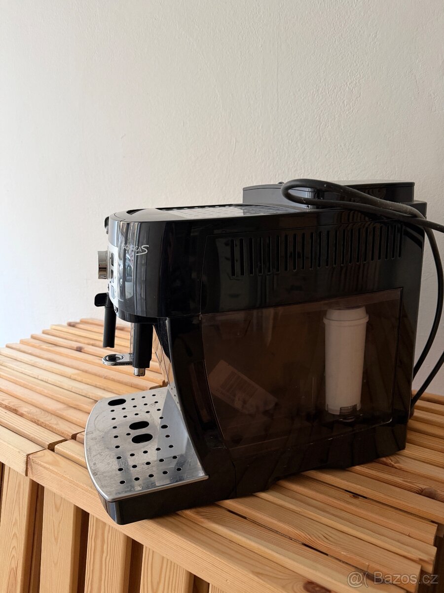 Kávovar Delonghi MagnificaS - 2