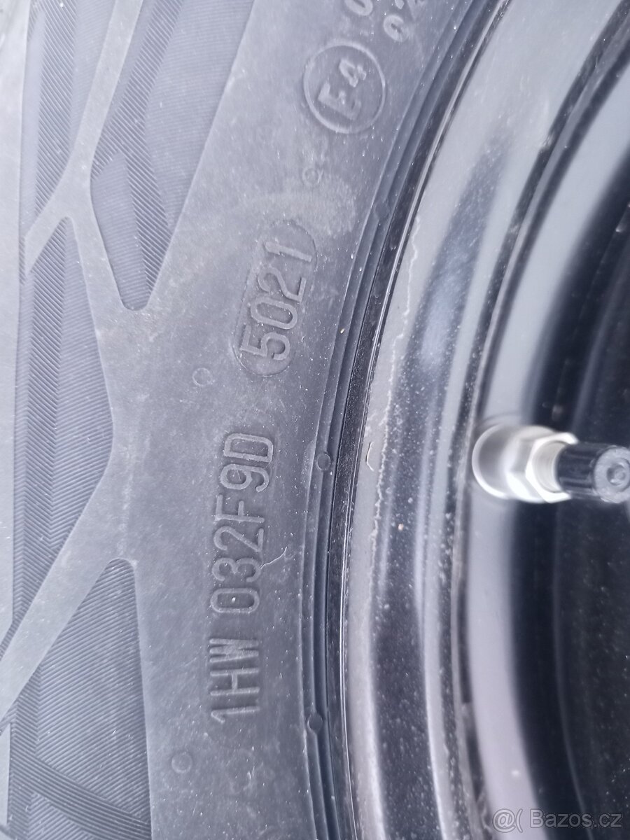 Toyota Yaris sada kompletních kol - 2