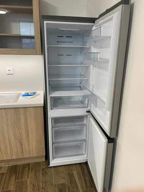 LEDNICKA SAMSUNG - 2