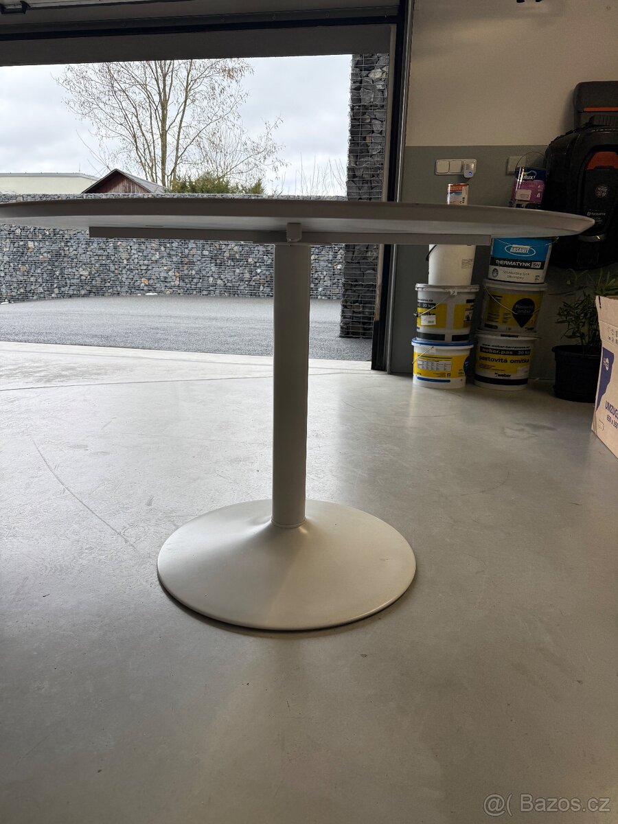 Jídelní stúl BONAMI - 2