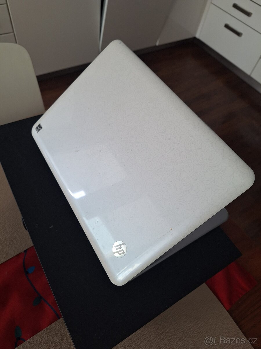 Prodám 11,6" notebook HP Pavilion DM1 - 2