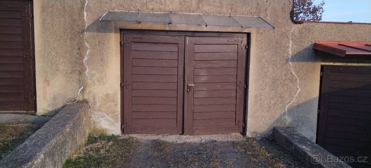 Vrata ke garáži - 2