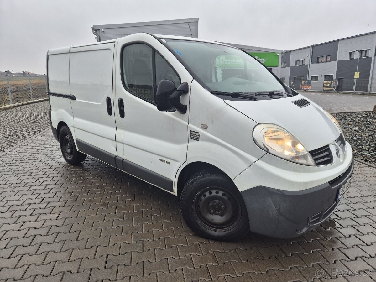 Renault Trafic - 2
