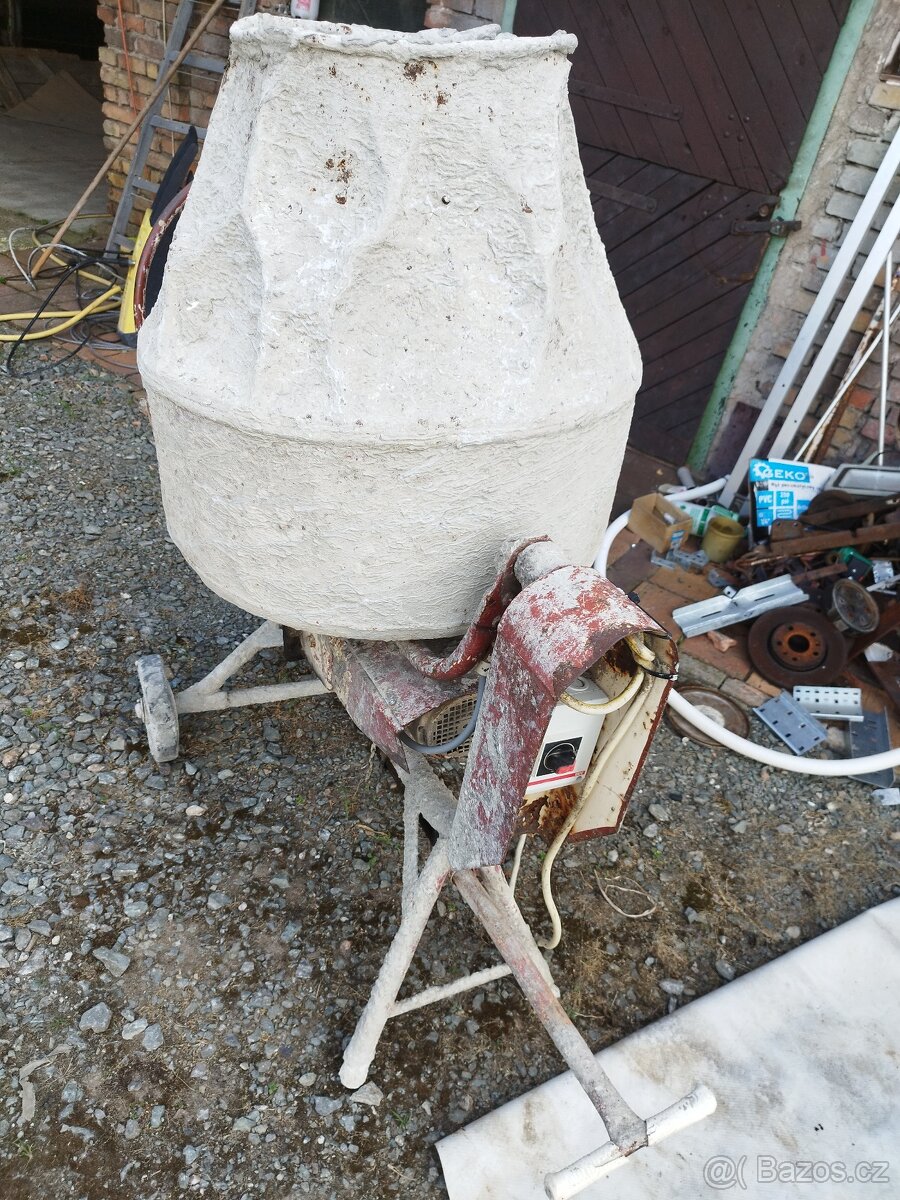 Stavební míchačka - 2