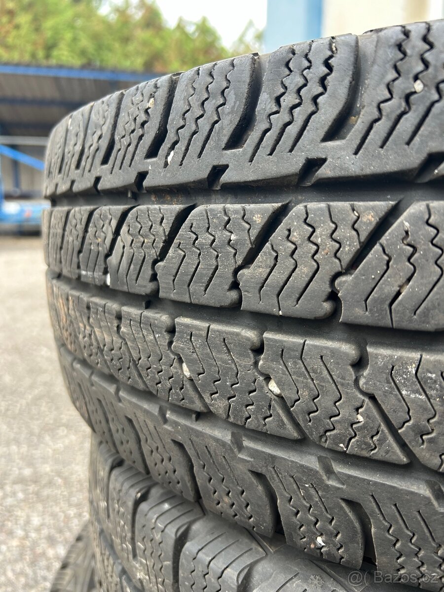 Zimní sada pneu Semperit Van-Grip 3 205/75 R16C - 2