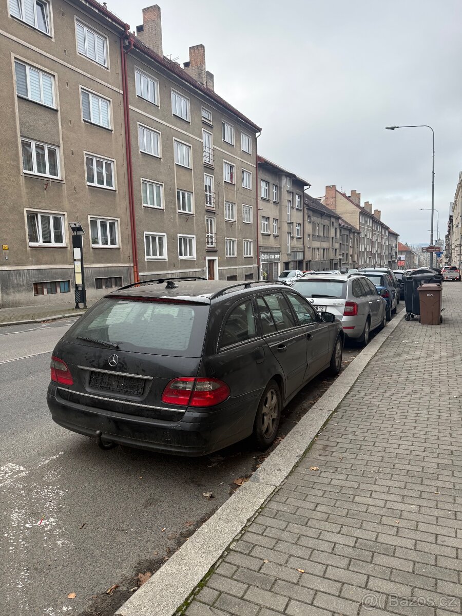 Mercedes-Benz w211 E220CDI - 2