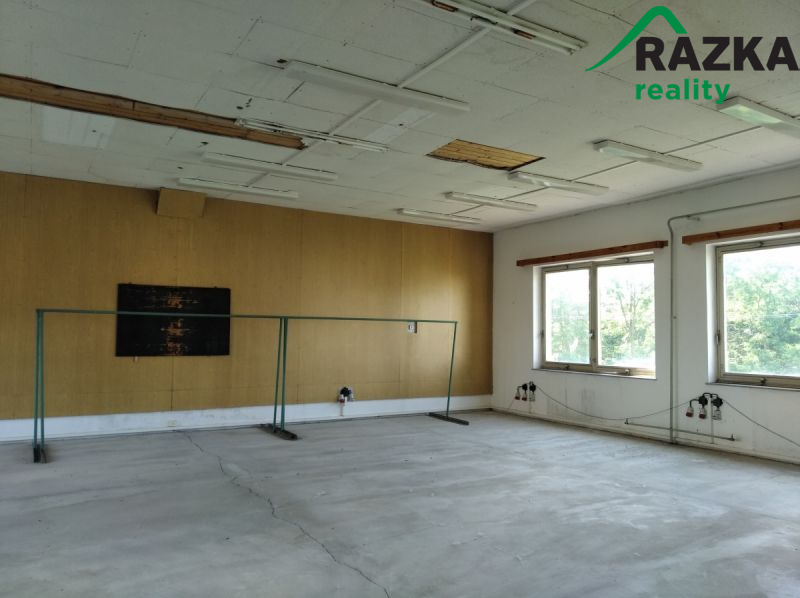 Areál na okraji Horažďovic, vhodný pro výrobu i... - 2