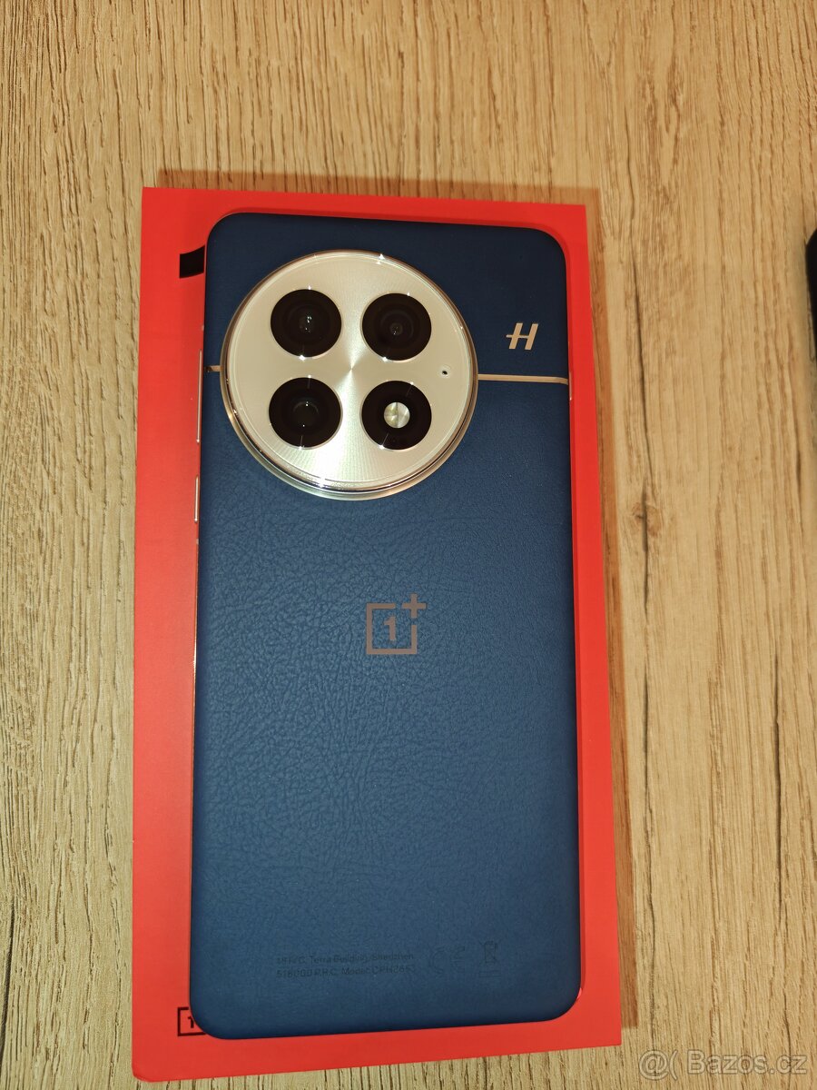 OnePlus 13 (16GB/512GB) a OnePlus Watch 2 Nordic - 2