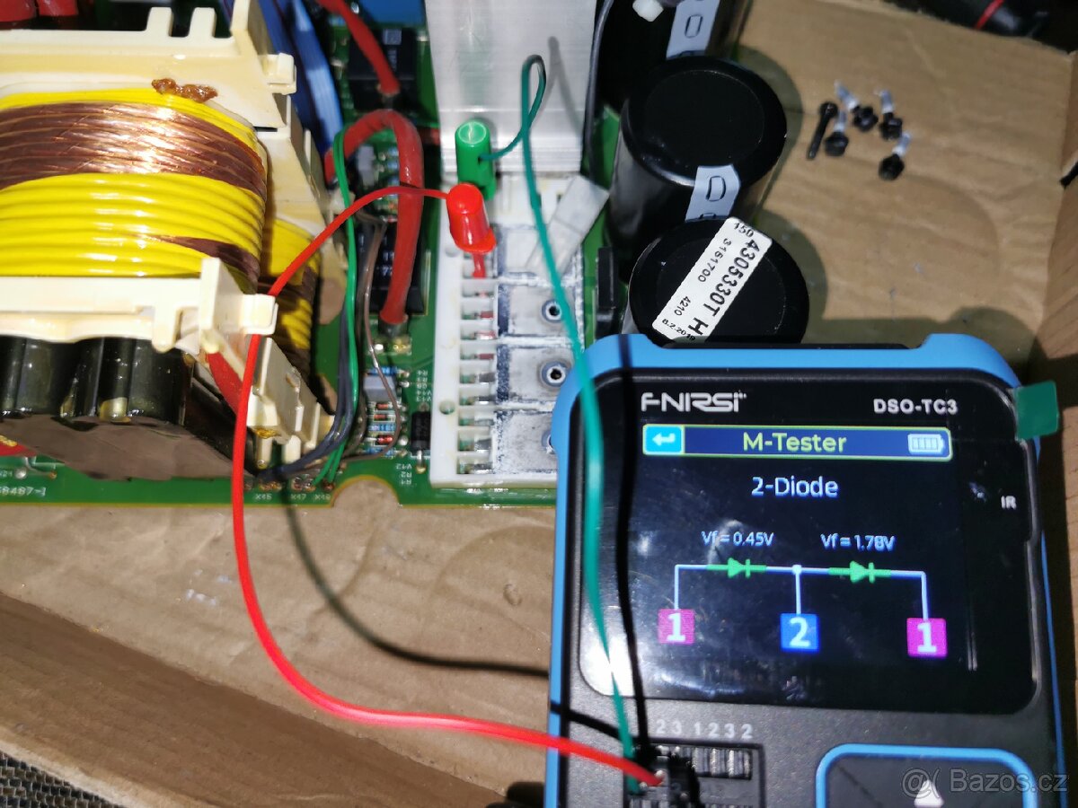 3-in-1 osciloskop, tester, generator - 2