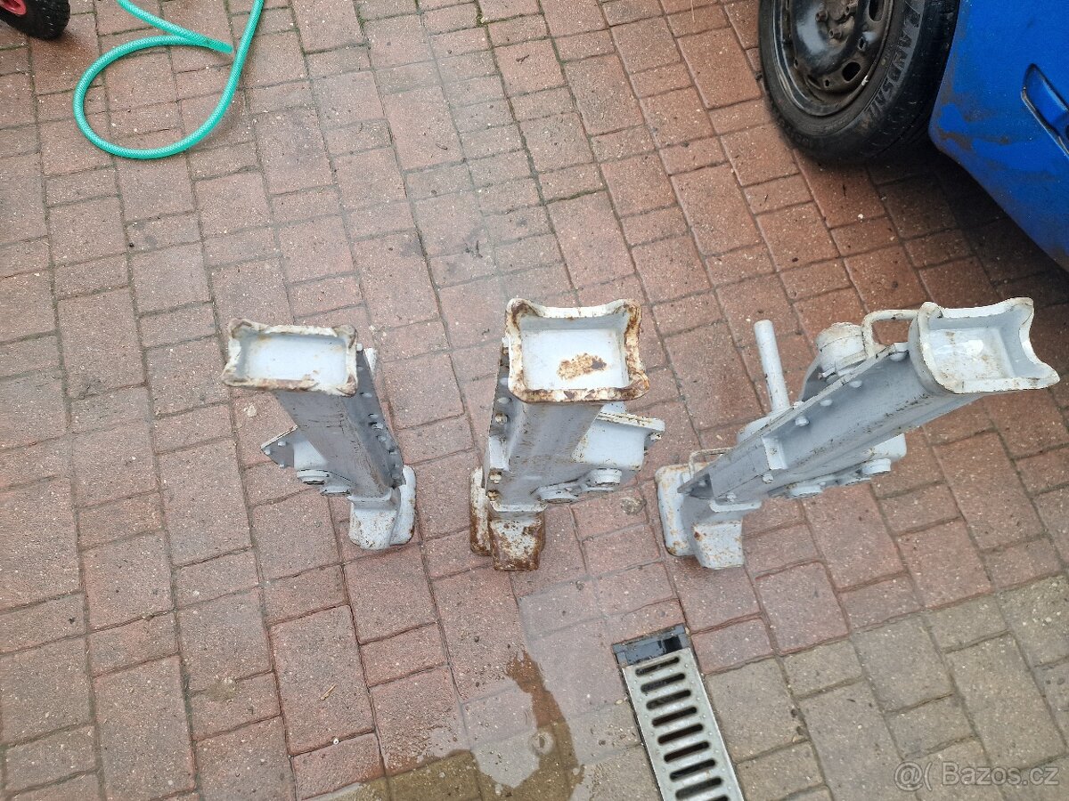 Hřebenovy zvedak 7t. 7t .3.5 t. - 2