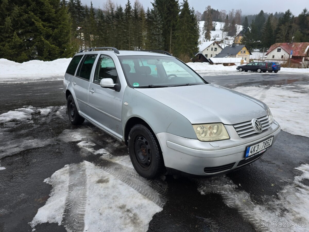 Volkswagen Bora 1.6 77kW - 2