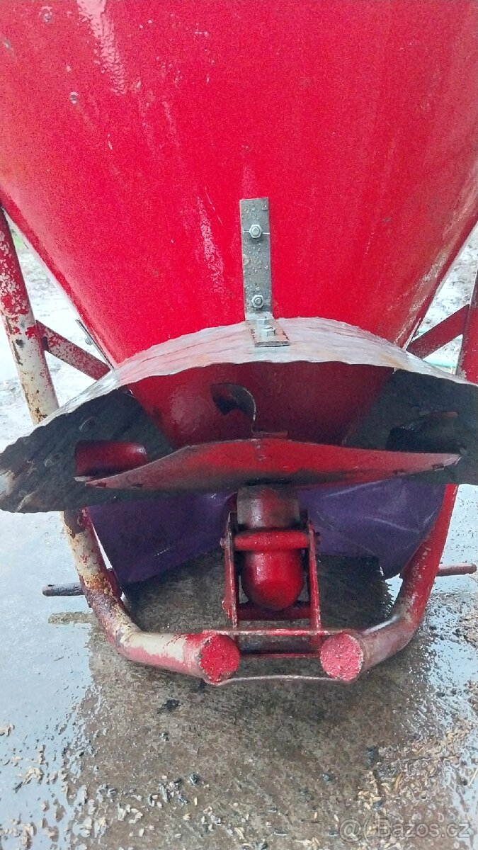 Prodám rozmetadlo - 2