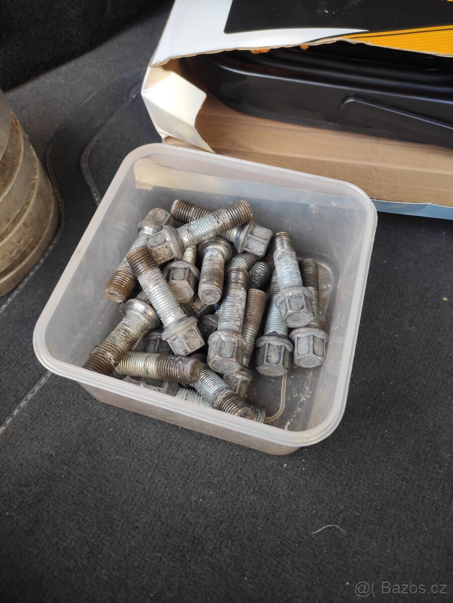 Rozšiřovací podložky 5x112 - 2