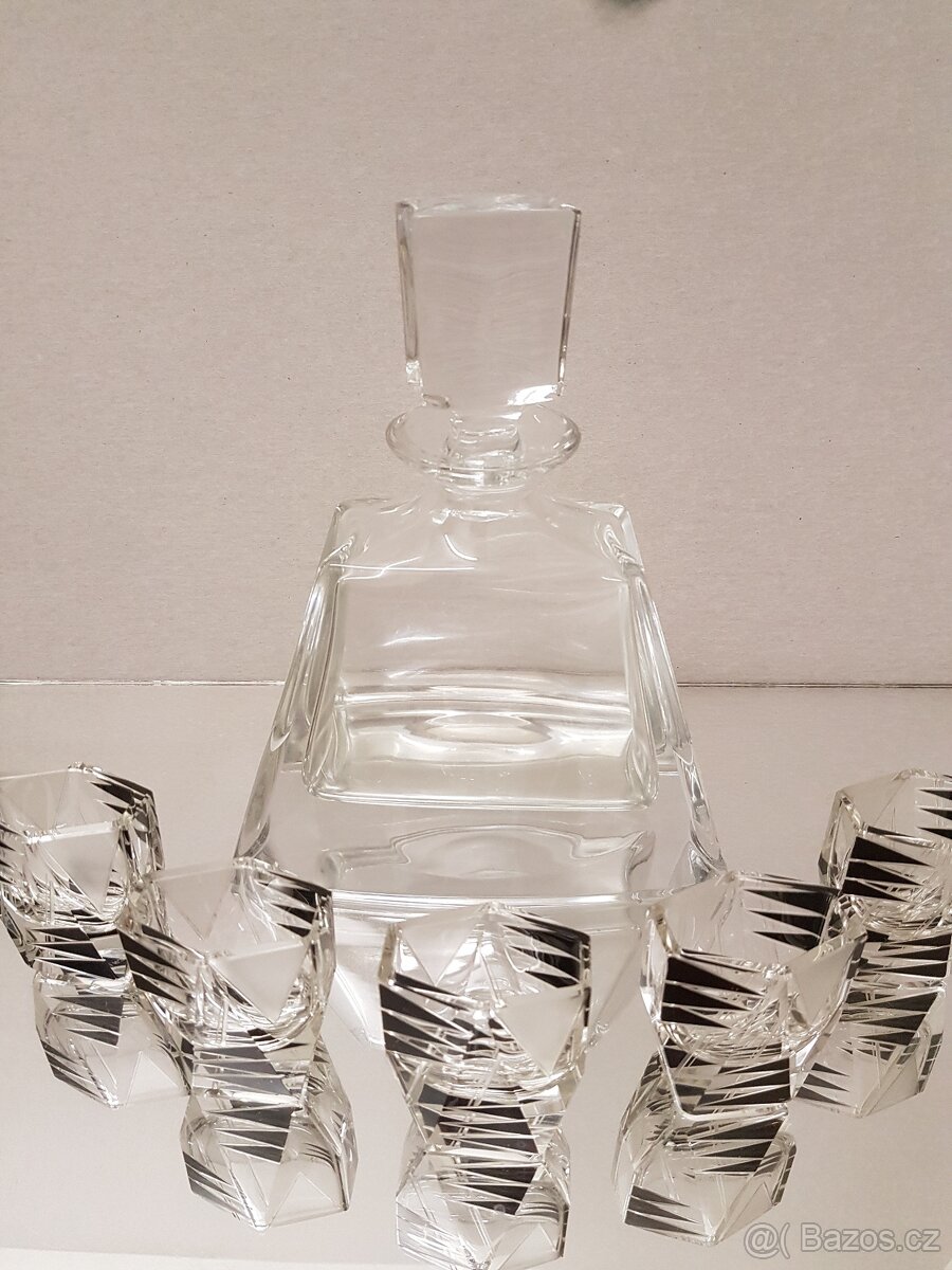 Karafa a 6x panáku - 2