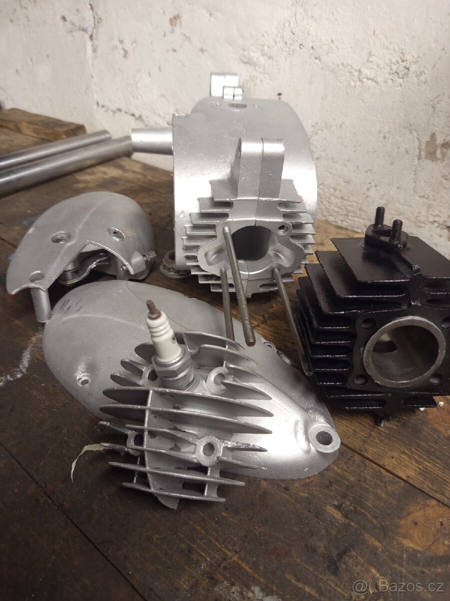 Motor Jawa pionýr 555 - 2