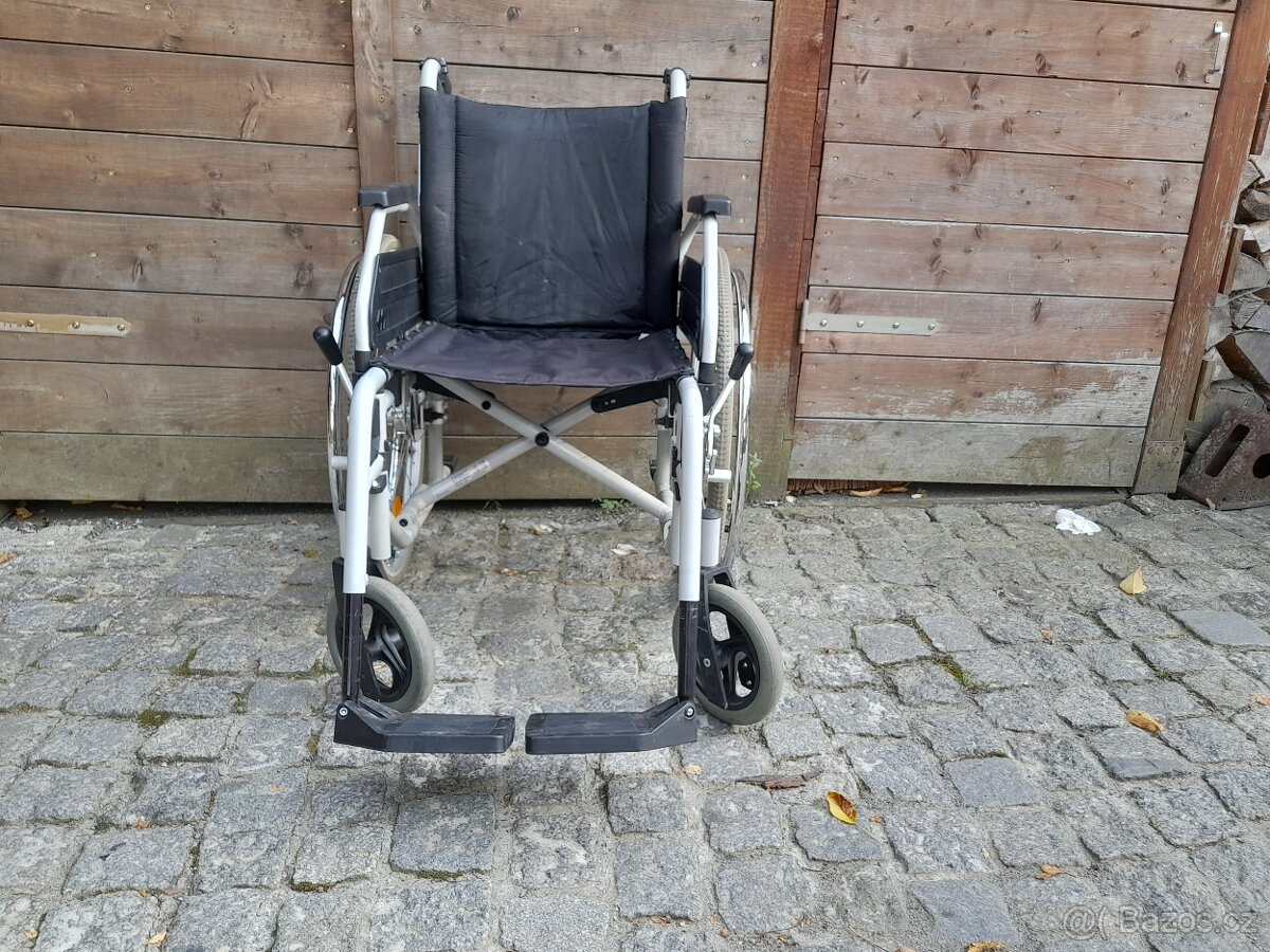 Invalidní vozík - 2