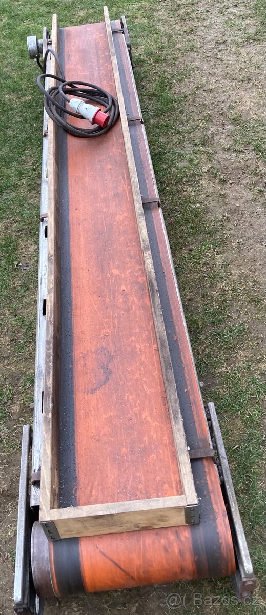 Pásový dopravník - 2