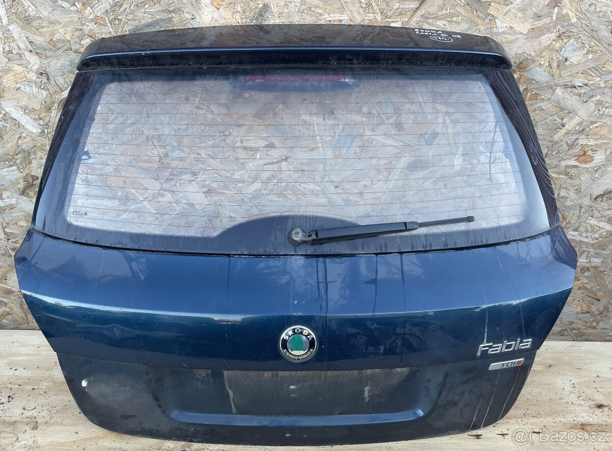 PEUGOT 308 PÁTE DVEŘE - 2