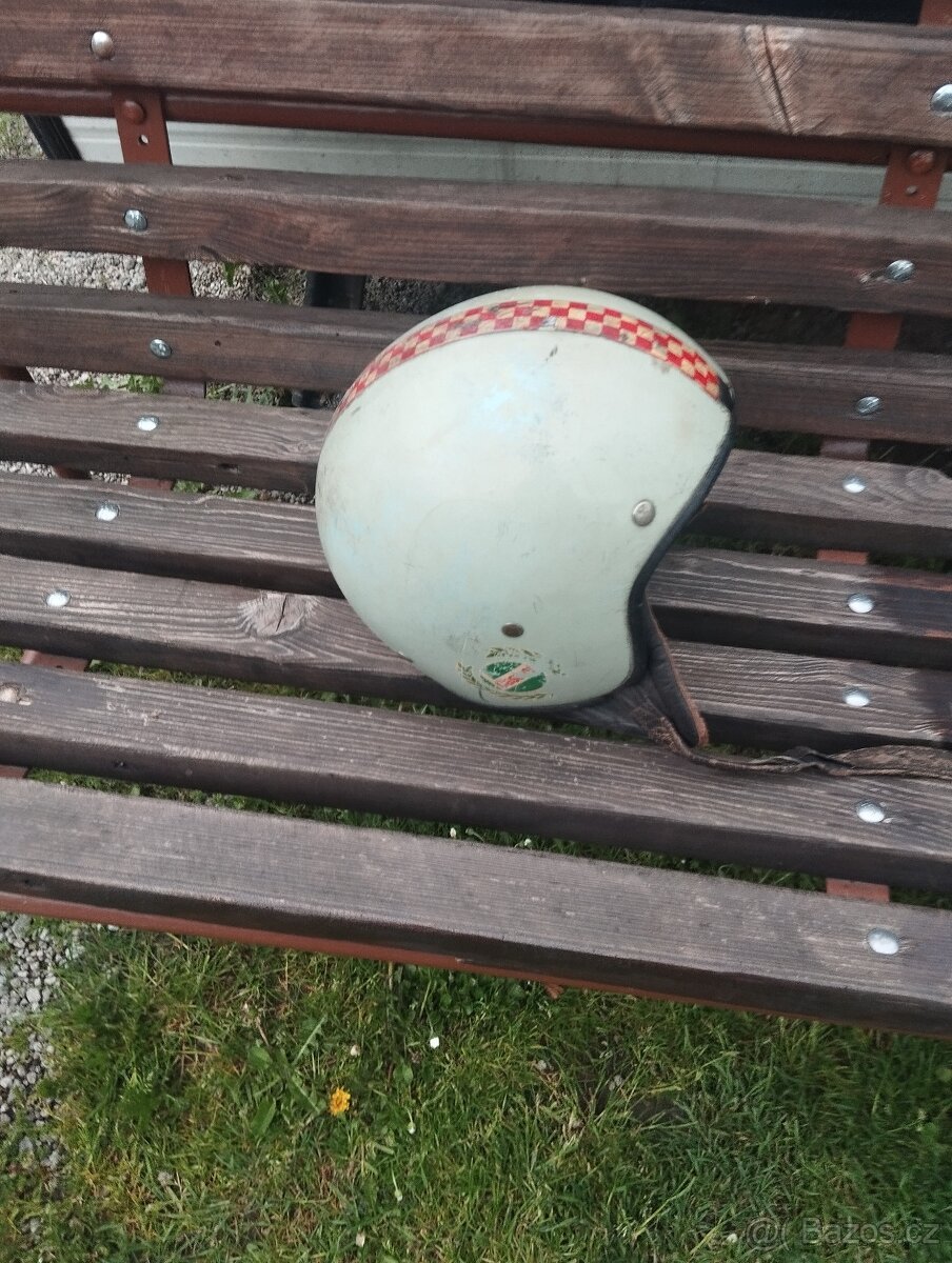 Retro přilba - 2