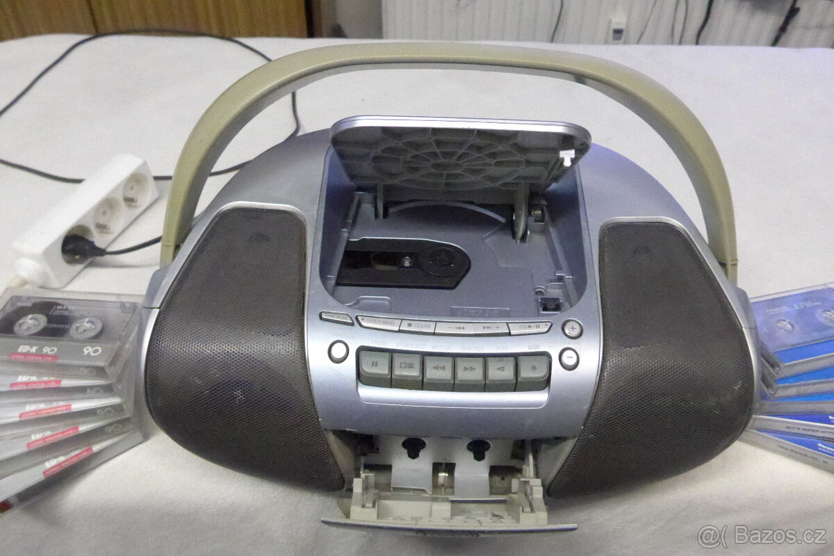 Radio Magnetofon CD Player PANASONIC +AudioKazety - 2