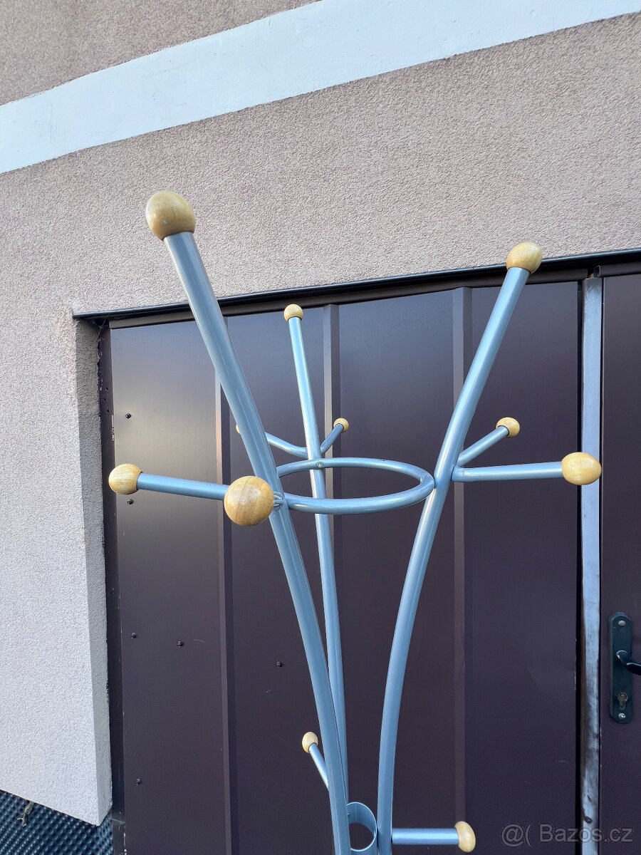 Věšák stojanový - 2