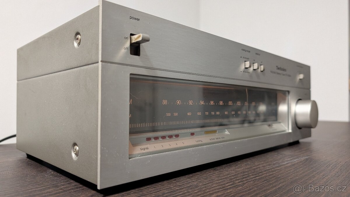 Tuner Technics ST-8044 - 2