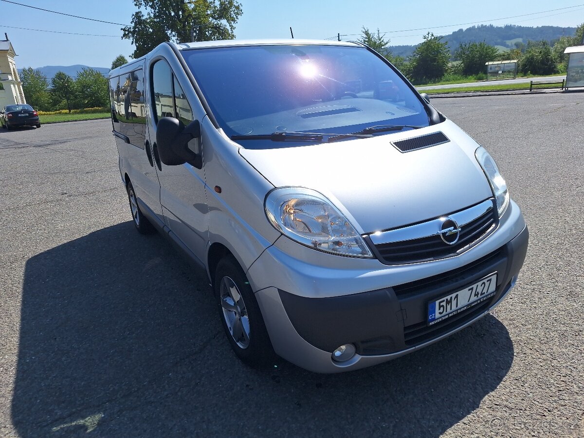 Opel Vivaro - 2