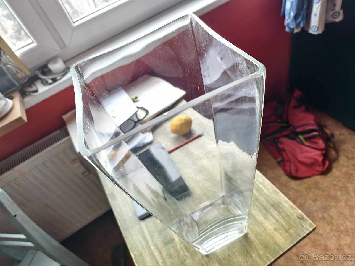 Skleněná váza - 2