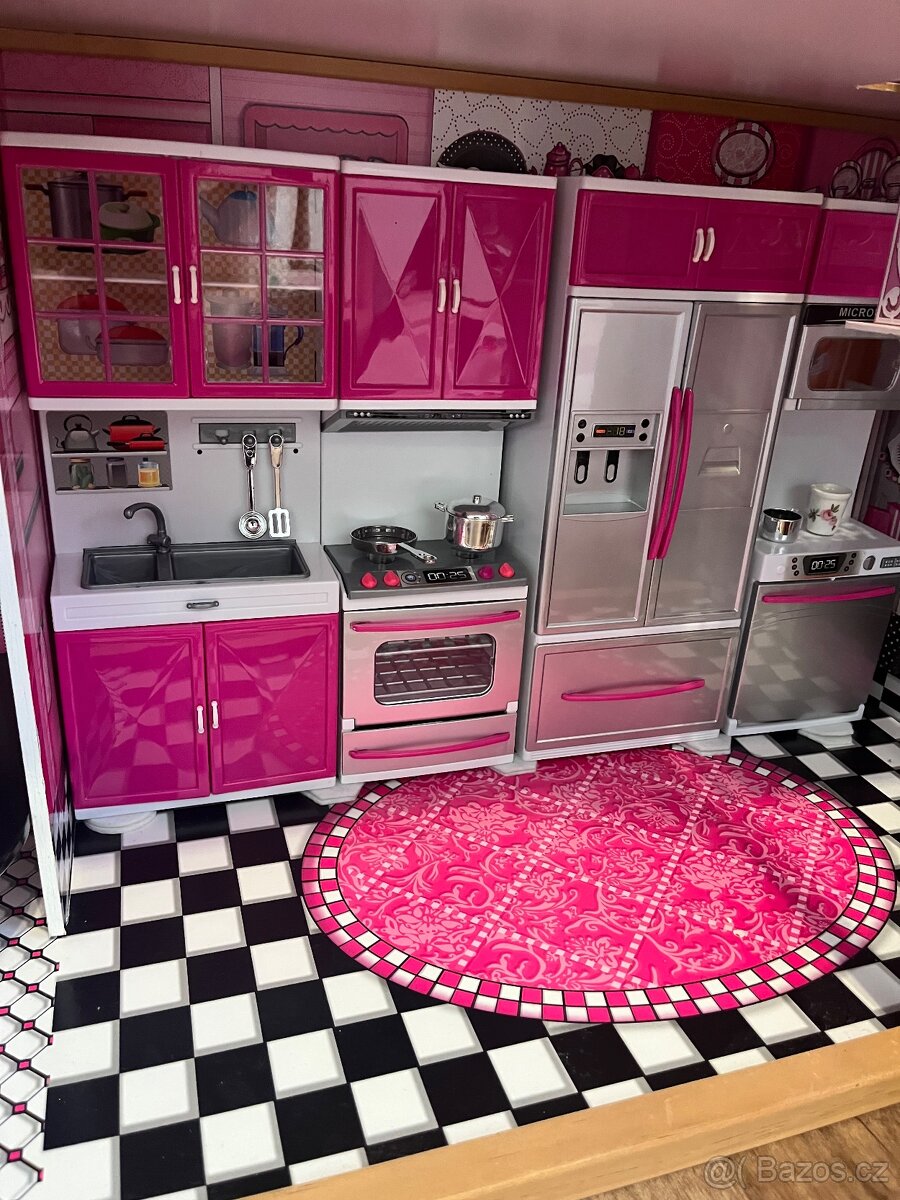 Domeček pro Barbie - 2